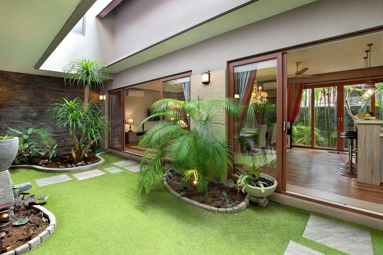 Puri Sabina Bed & Breakfast Jimbaran Exterior foto