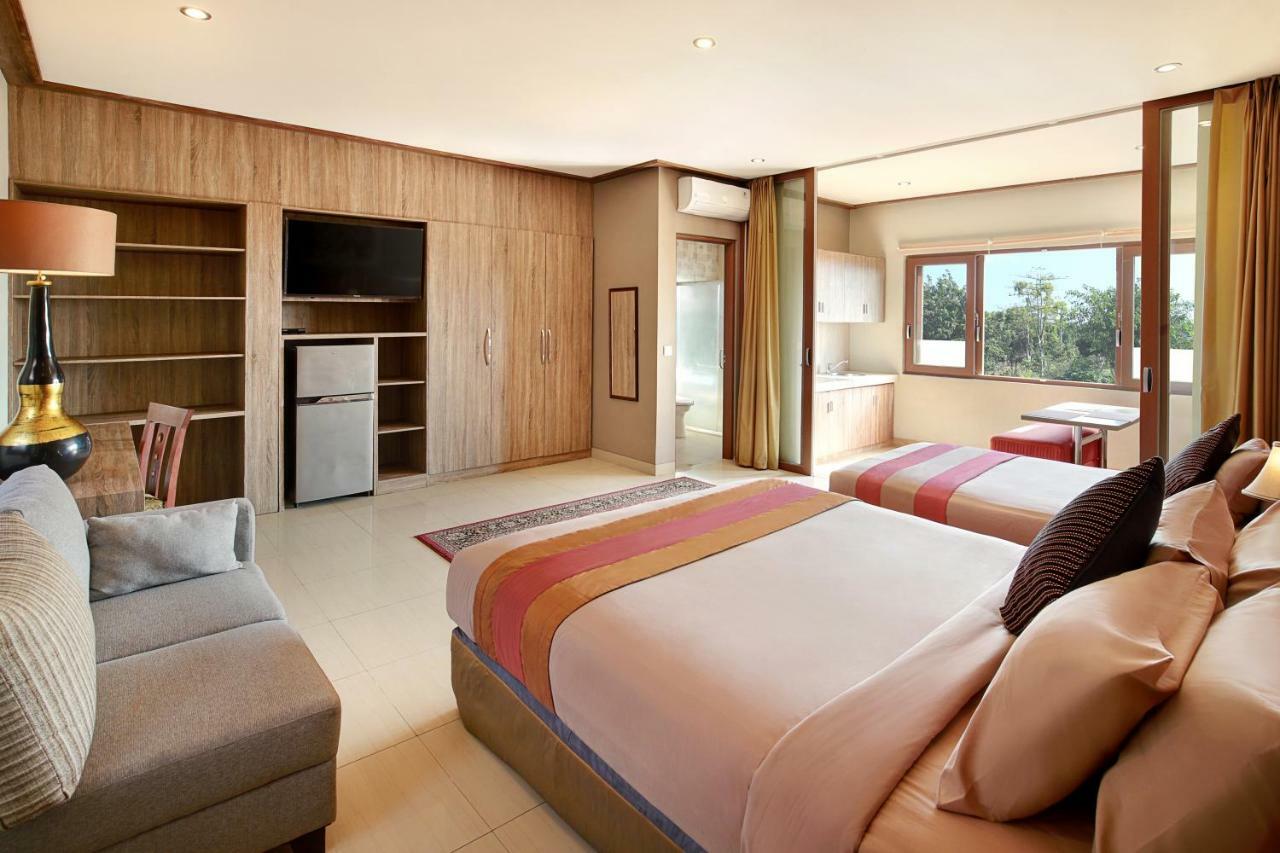 Puri Sabina Bed & Breakfast Jimbaran Exterior foto