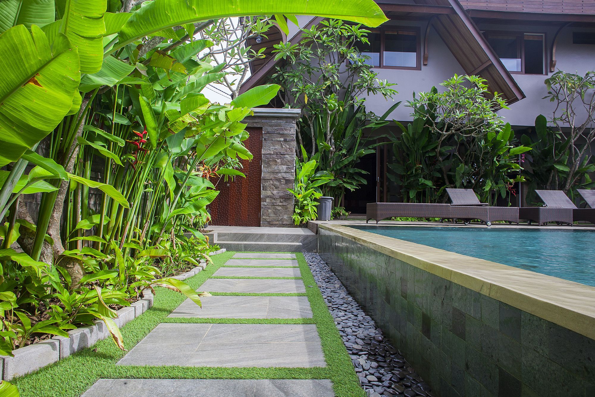 Puri Sabina Bed & Breakfast Jimbaran Exterior foto